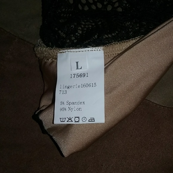 Tan and black lace bra - Picture 3 of 3